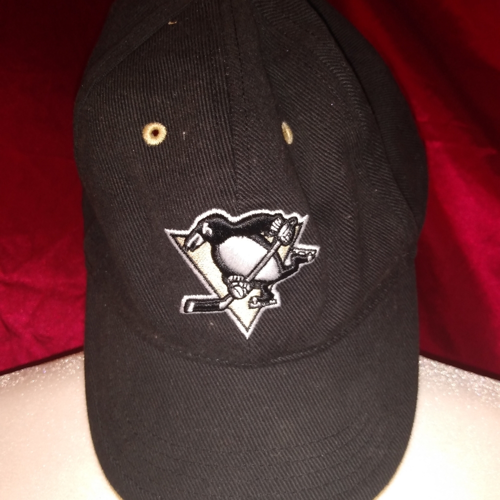 Kids Pittsburgh Penguins Hat